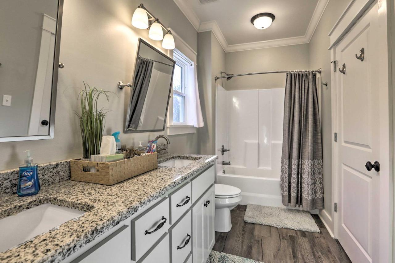 White Oak Creek Home With Views, Deck And Pool Access! Eufaula Ngoại thất bức ảnh